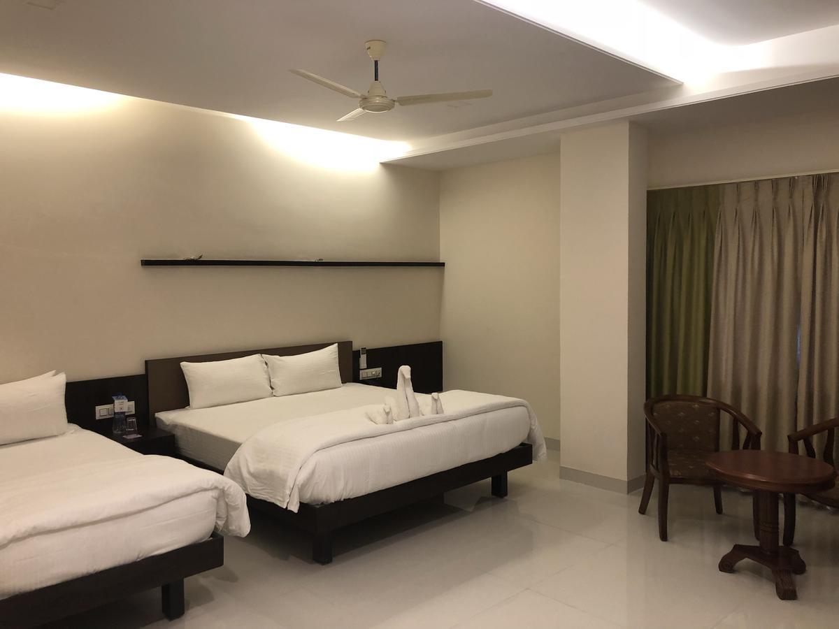 กีริยาด โฮเทล วิชายาปุระ บาย โอทีเอชพีแอล Hotel บิจาปุร์ ภายนอก รูปภาพ